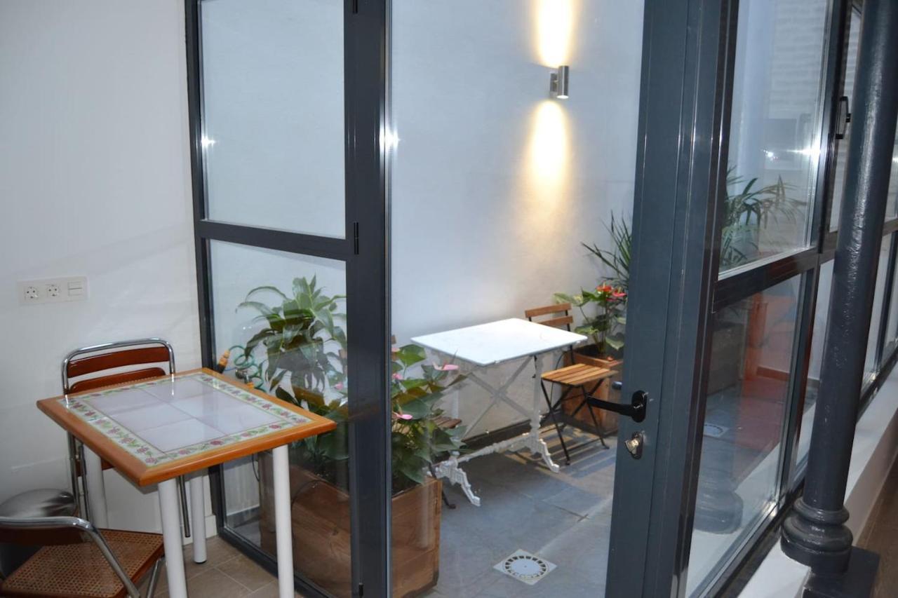 Duplex Alameda De Hercules Севилья Экстерьер фото